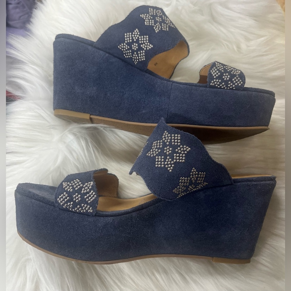 Jack Rogers Margaux Suede Studded Wedge Sandals Denim Navy Blue size 8 shoes - Picture 5 of 9